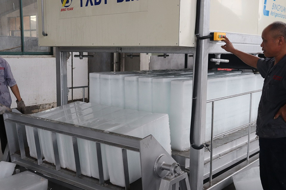 Buzdolapları için 5T Blok Buz Makinesi Yapımı buz bloğu makinesi doğrudan soğutma ticari tipi